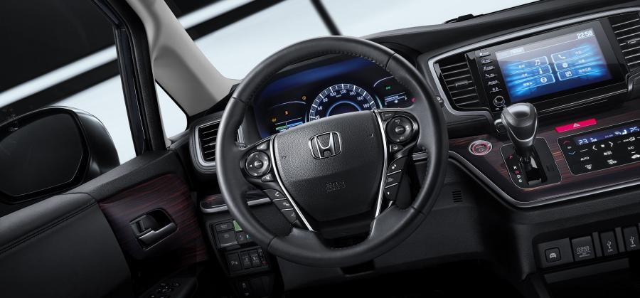 Детали интерьера Honda Odyssey Sport Hybrid 2019 года  (фото 7 из 40)